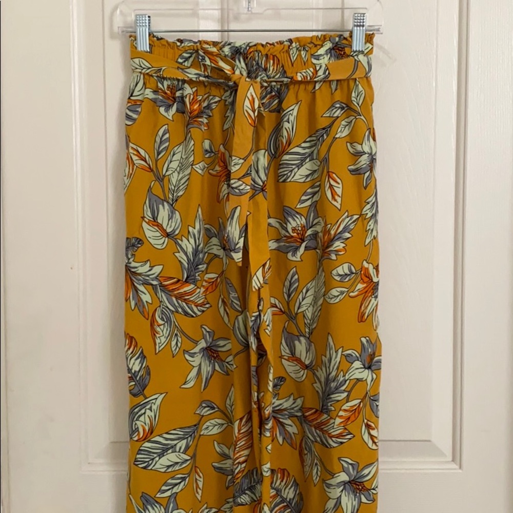 Elastic waist flowy pants